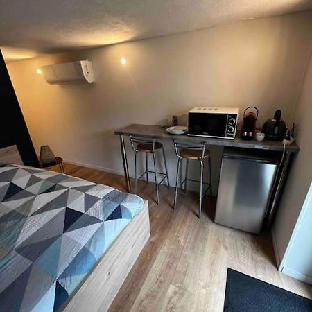 Апартаменты Studio Avec Jardin Et Stationnements Бурж Экстерьер фото